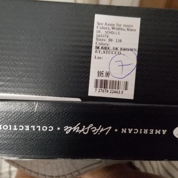 NIB Dr Scholls Womans Dakota Wedge Booties in Tan Micro Suede size 7. - Picture 9 of 10